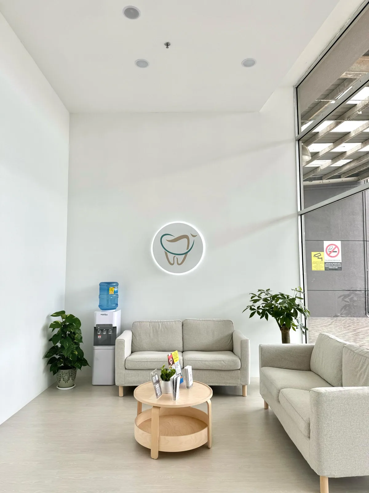 Ivory Dental Kepong waiting lounge