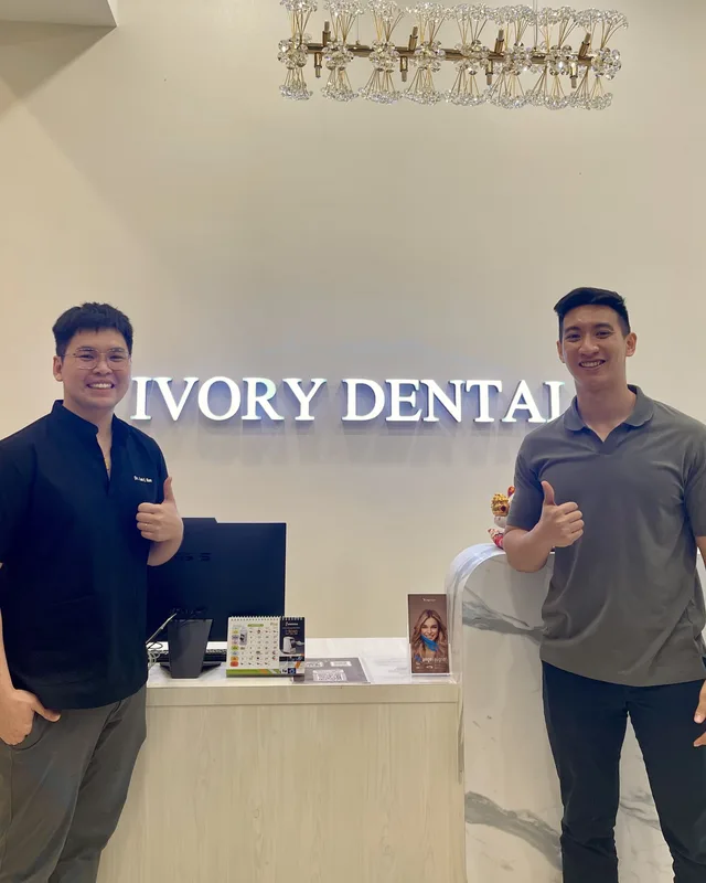 Ivory Dental team members at the reception desk