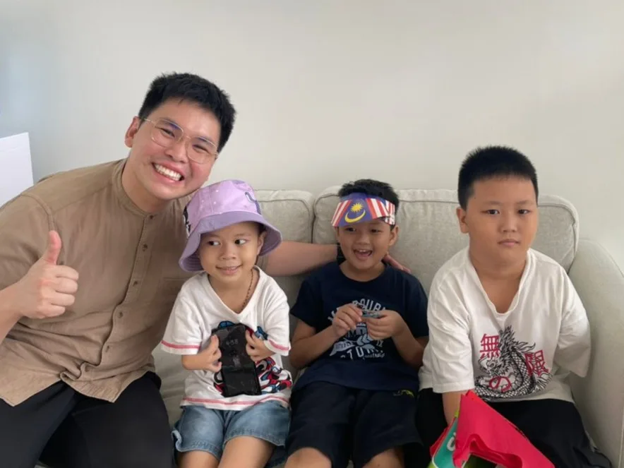 Ivory Dental team member with young patients